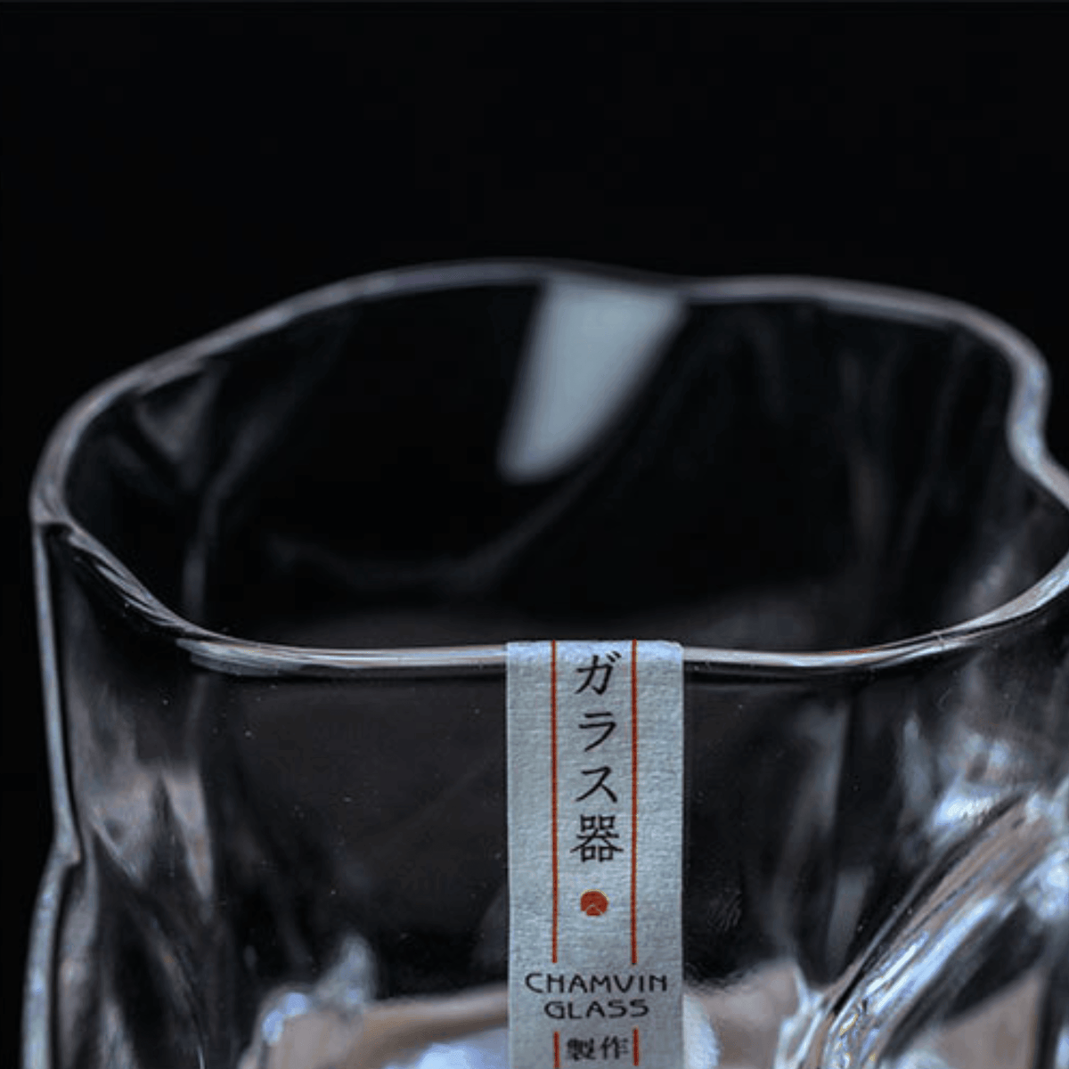 Edo Kiriko whiskyglas met Japans geslepen kristal en crumple design