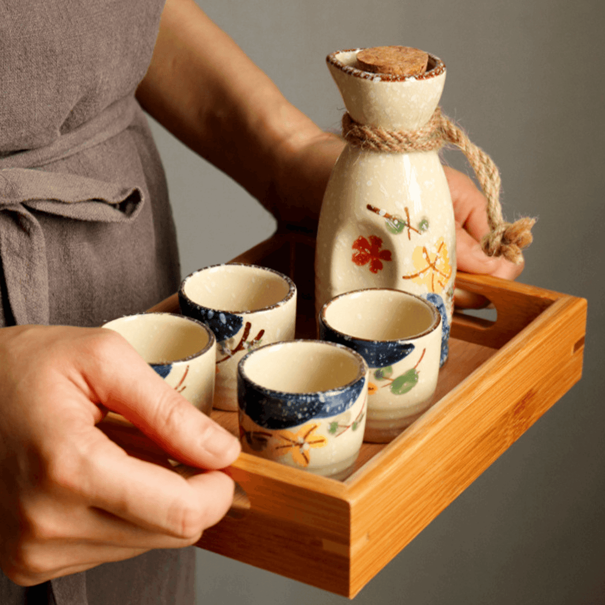 Japans Sakura Sake Serviesset met Karaf en Kopjes - Keramiek met Kersenbloesem Motief
