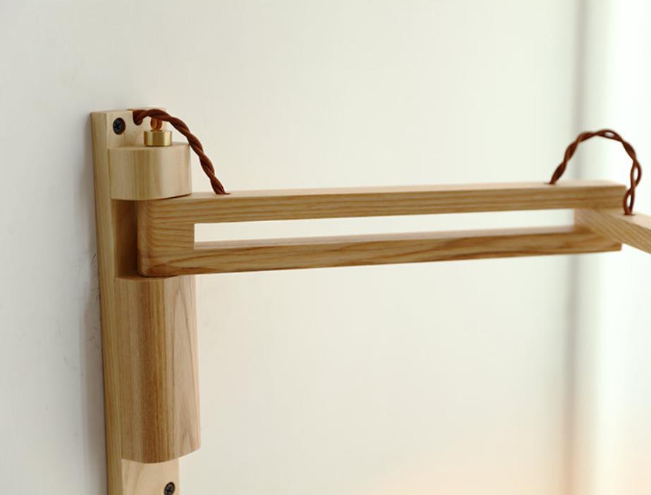 Uitschuifbare wandlamp met gestreept glas en houten arm voor woonkamer slaapkamer hal leeshoek sfeerverlichting