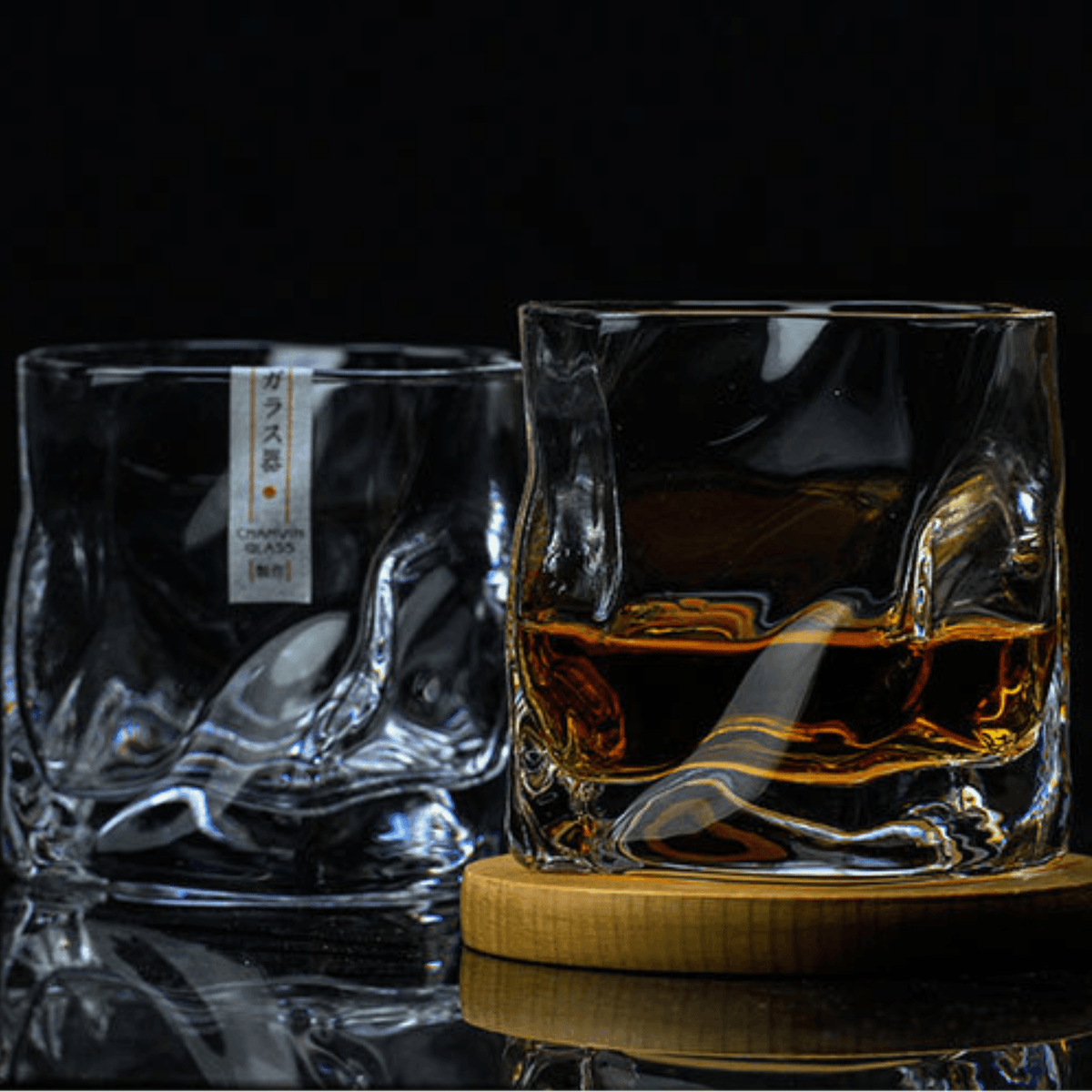Geslepen Whiskyglas met Gerimpeld Reliëf in Kristal | 300ml Tumbler voor Spirits & Likeur | Premium Japanse Slijptechniek met Houten Presentatiebox