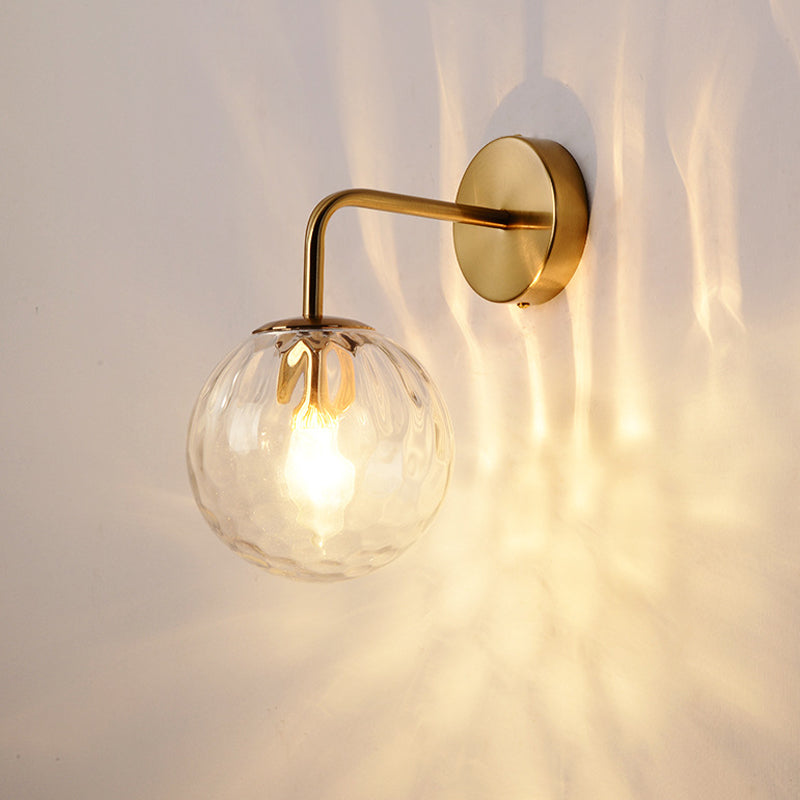 Glazen Wandlamp met Geribbeld Glas en Gouden Armatuur - Minimalistische Verlichting voor Woonkamer en Gang