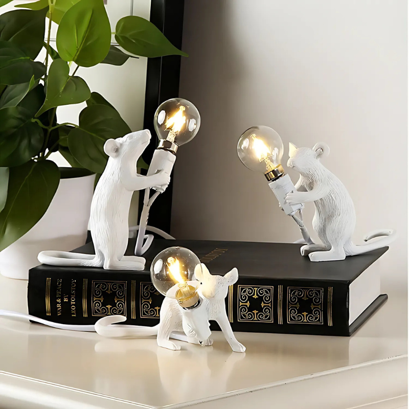Decoratieve Muisvormige Tafellamp - Modern Design in Kunsthars - LED Verlichting voor Woonkamer, Slaapkamer & Kantoor