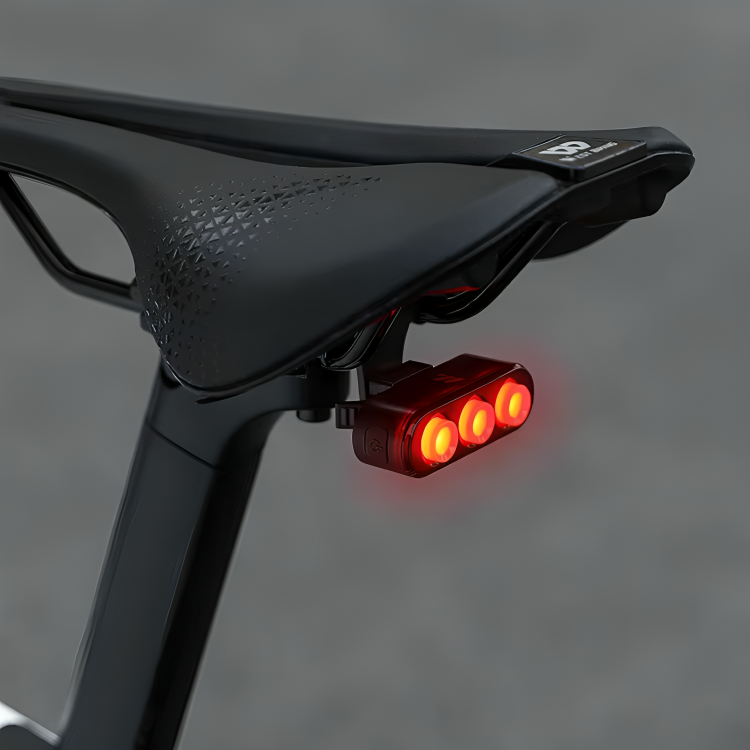 Intelligent Fietslicht Achterzijde met Bewegingssensor en 6 Modi LED Verlichting voor Veilige Fietsritten