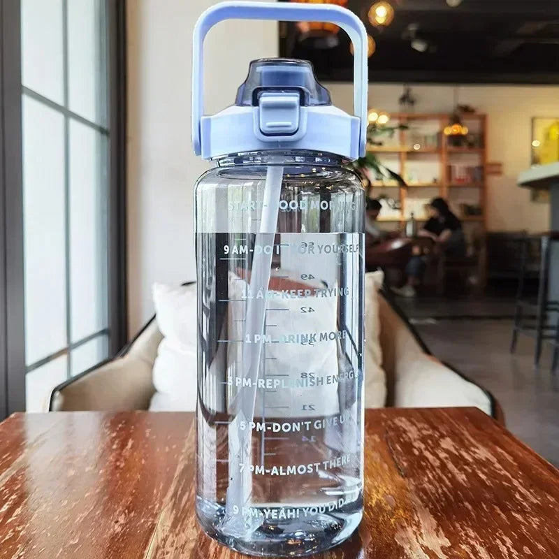 Drinkfles 2 Liter met Tijdmarkering en Rietje - BPA-vrije Sportbidon voor Dagelijkse Hydratatie en Sport