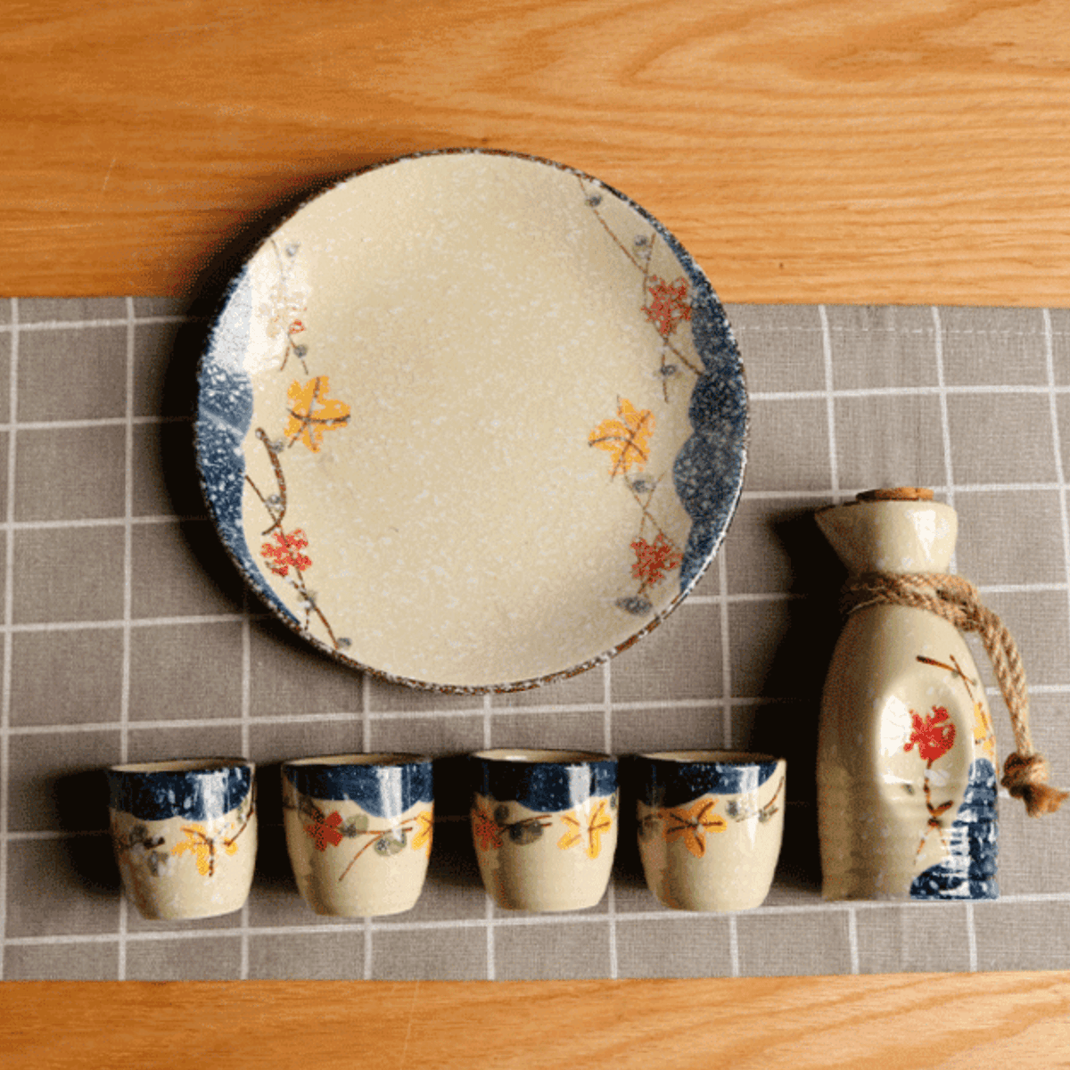 Japans Sakura Sake Serviesset met Karaf en Kopjes - Keramiek met Kersenbloesem Motief