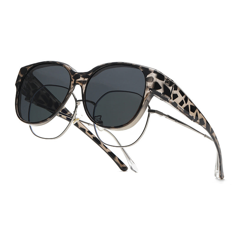 Overzet Zonnebril met Gepolariseerde UV400 Glazen - Past Over Normale Bril - Trendy Cat-Eye Montuur