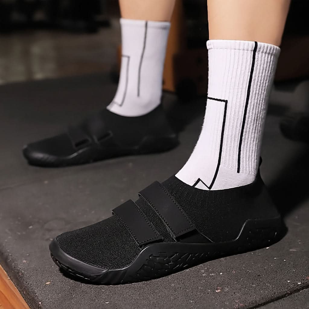 Platte Trainingschoenen voor Squats en Gewichtheffen met Stabiele Zool Antislip Grip en Optimale Voetstabiliteit