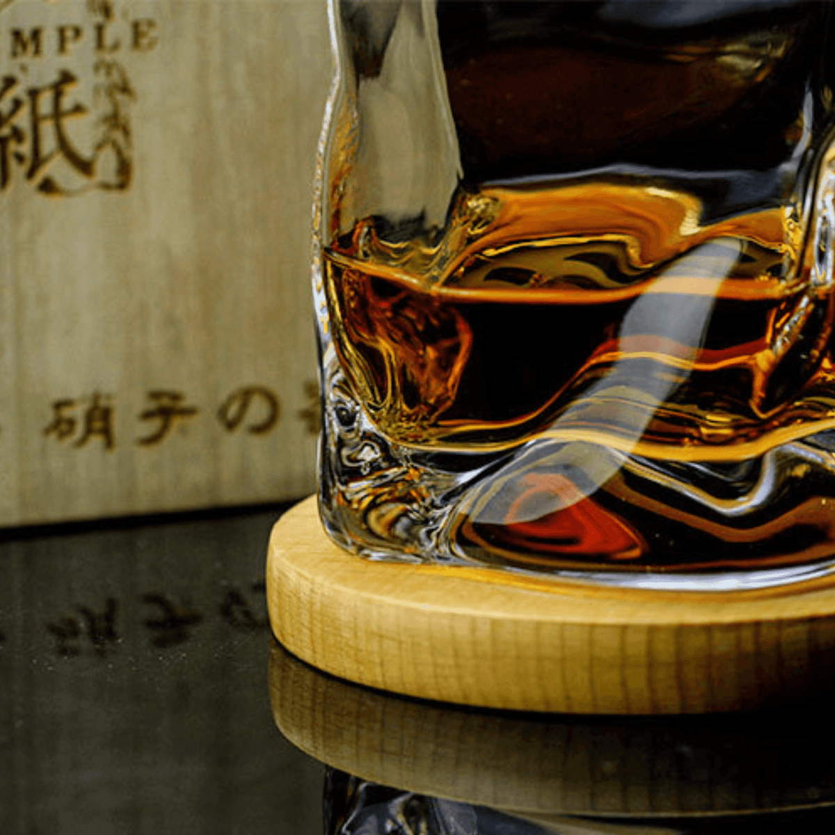Geslepen Whiskyglas met Gerimpeld Reliëf in Kristal | 300ml Tumbler voor Spirits & Likeur | Premium Japanse Slijptechniek met Houten Presentatiebox