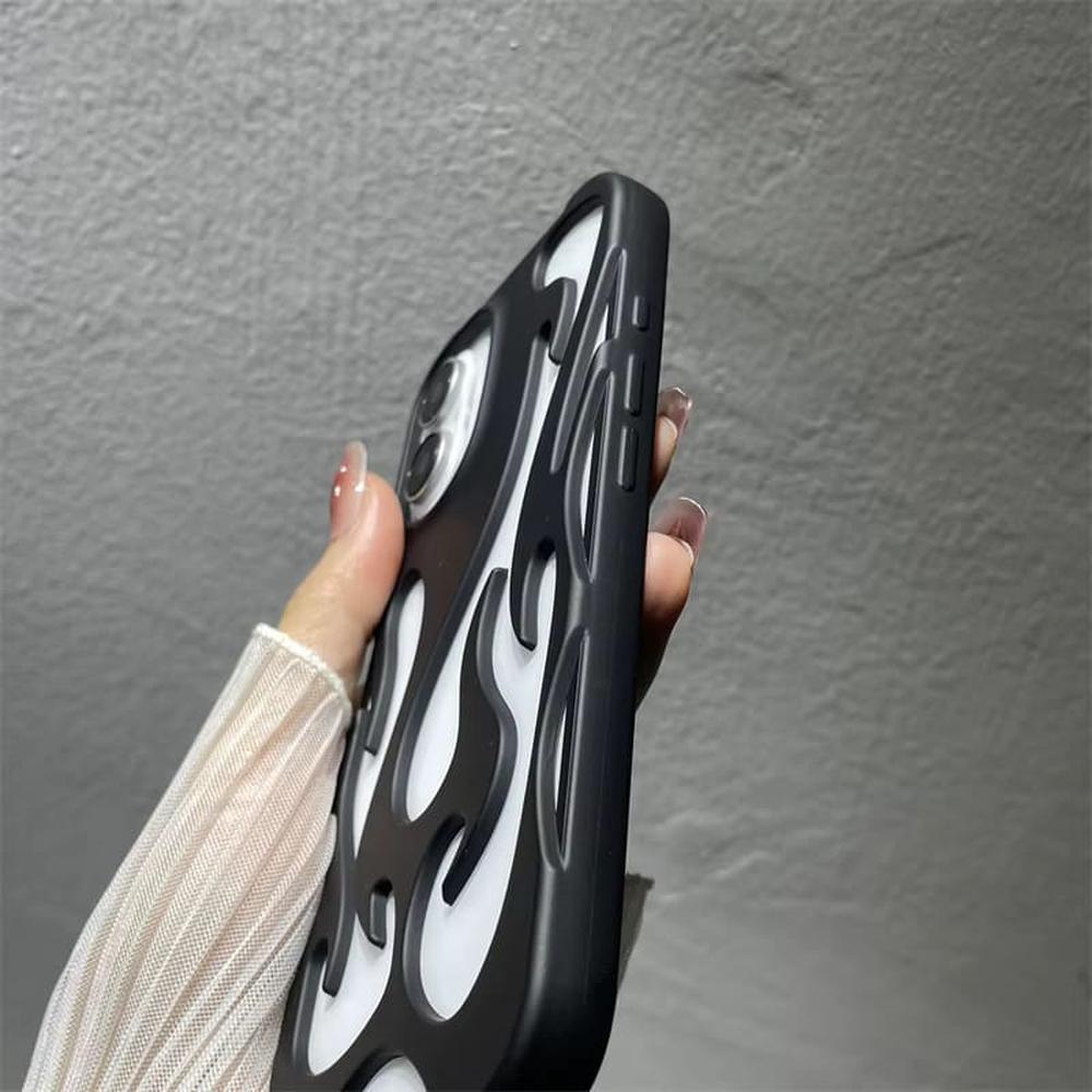 Geperforeerde Telefoonhoes iPhone met Vlammendesign Warmteafvoer Mat of Glanzend Afwerking Beschermhoes