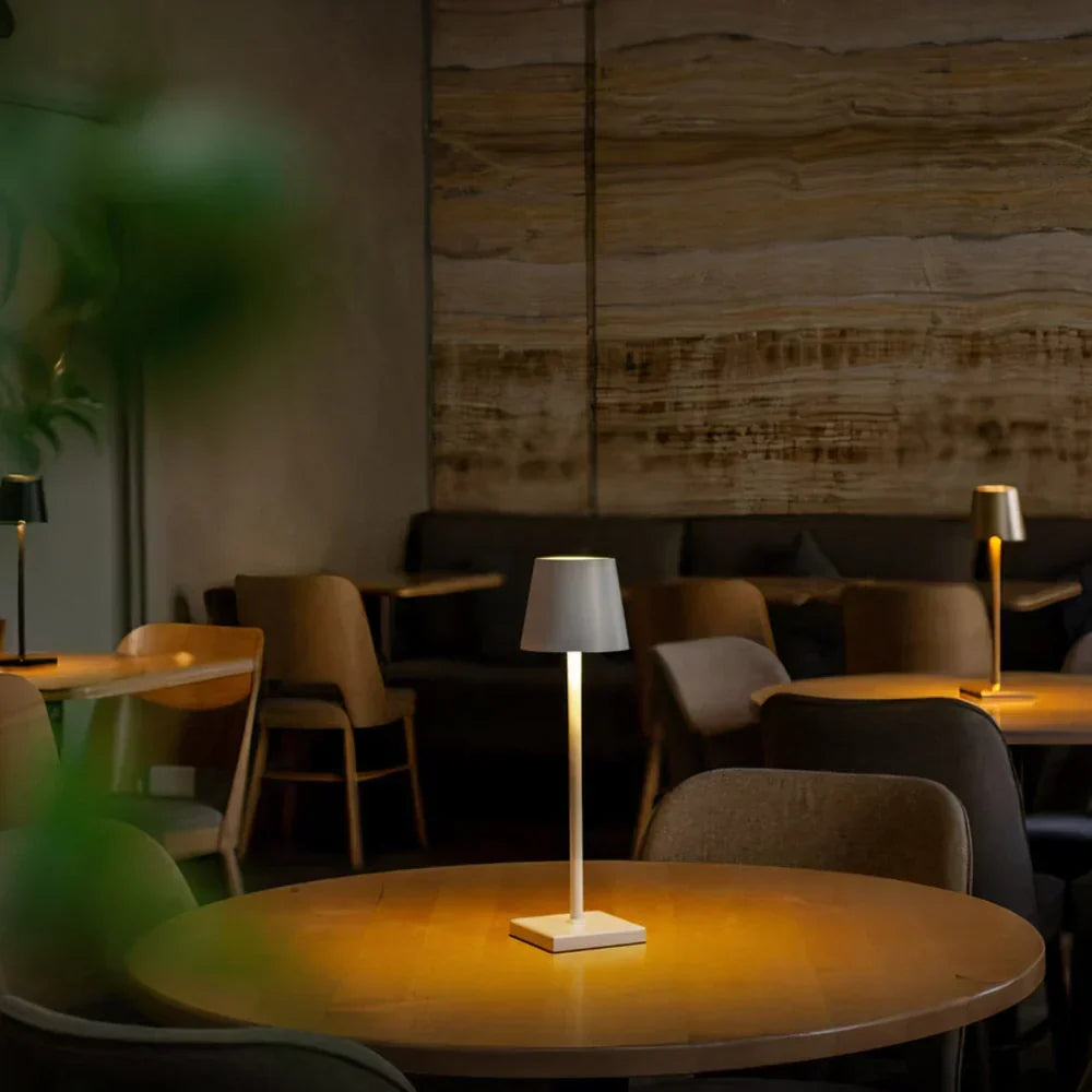 Draadloze Oplaadbare Tafellamp Touch Bediening IP65 Waterdicht Dimbaar Warm Koud Wit Licht Binnen Buiten