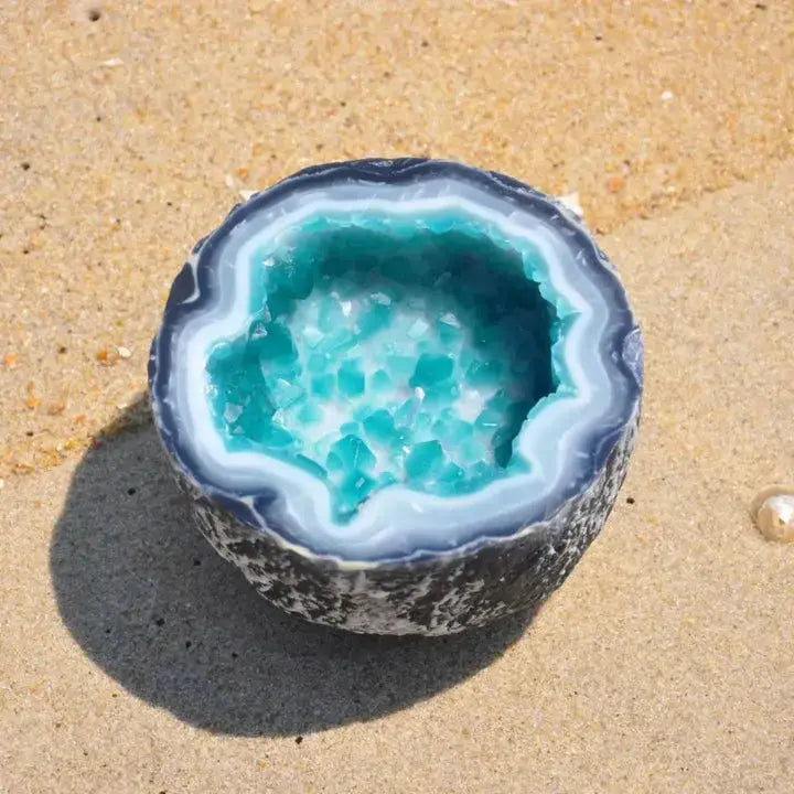Decoratieve Geurkaars met Kristaleffect - Natuurwas in Geode-Houder voor Rust en Sfeer