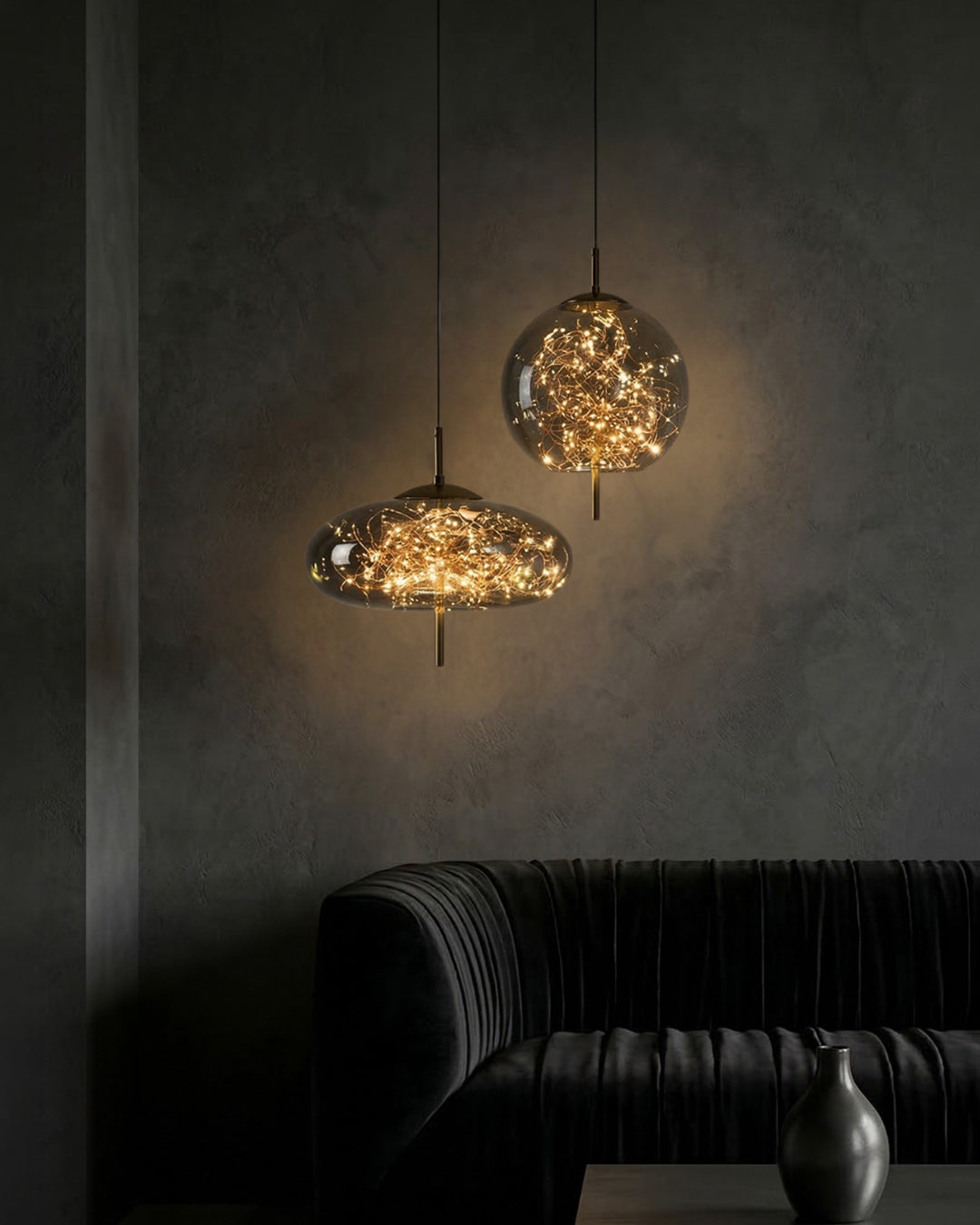 Glazen hanglamp LIV met rookachtige afwerking en warm wit licht - scandinavisch design met handafgewerkt glas - 3 maten beschikbaar