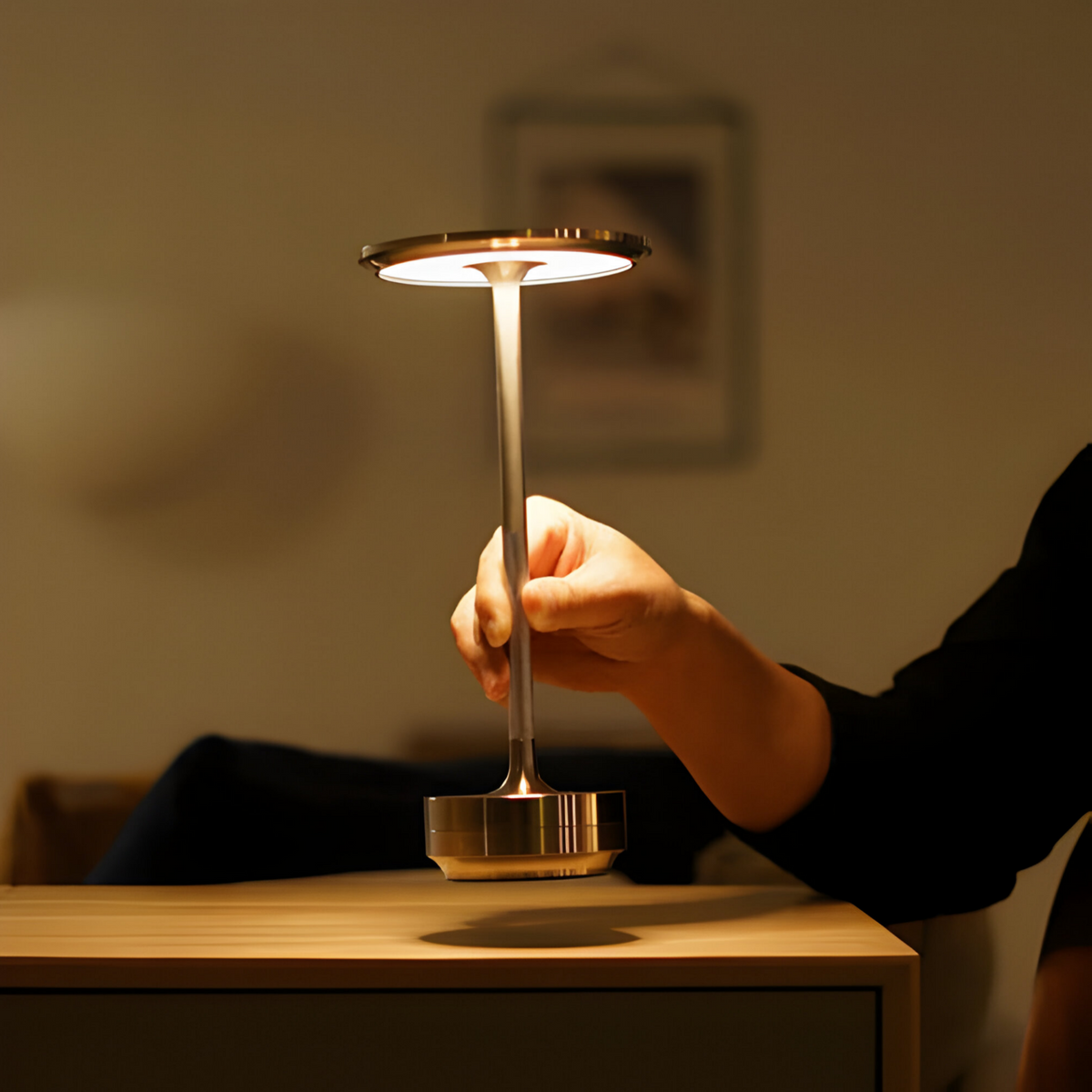 Tafellamp Draadloos LED Dimbaar Metaal Goud Zwart Zilver Oplaadbaar Touchlamp Nachtlamp Bureau Lamp Modern Design