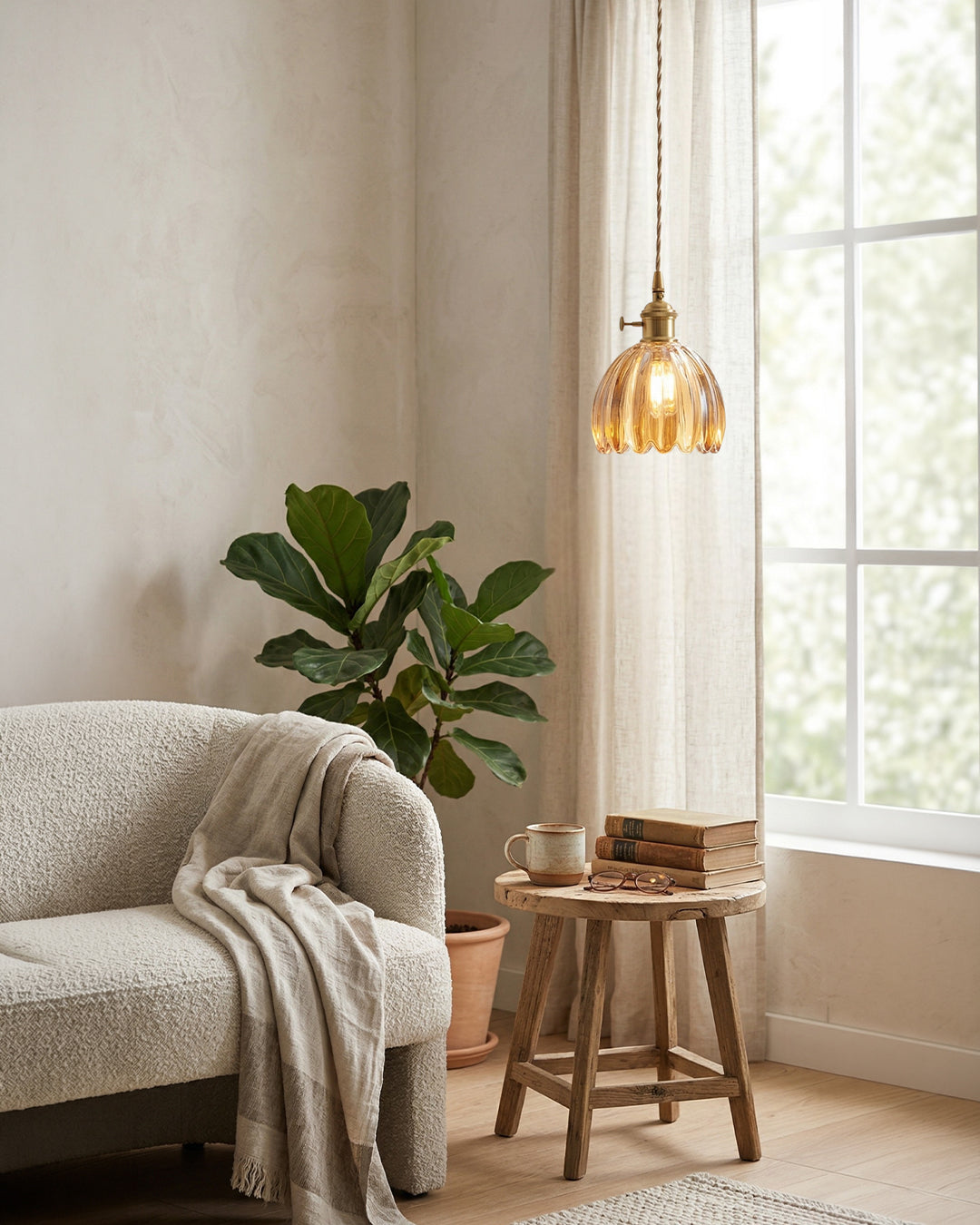 MAREN Hanglamp - Japanse Bloemvormige Glazen Lamp met Zacht Diffuus Licht - Verkrijgbaar in Groen, Transparant, Amber en Rookgrijs - Ø12cm x H18cm