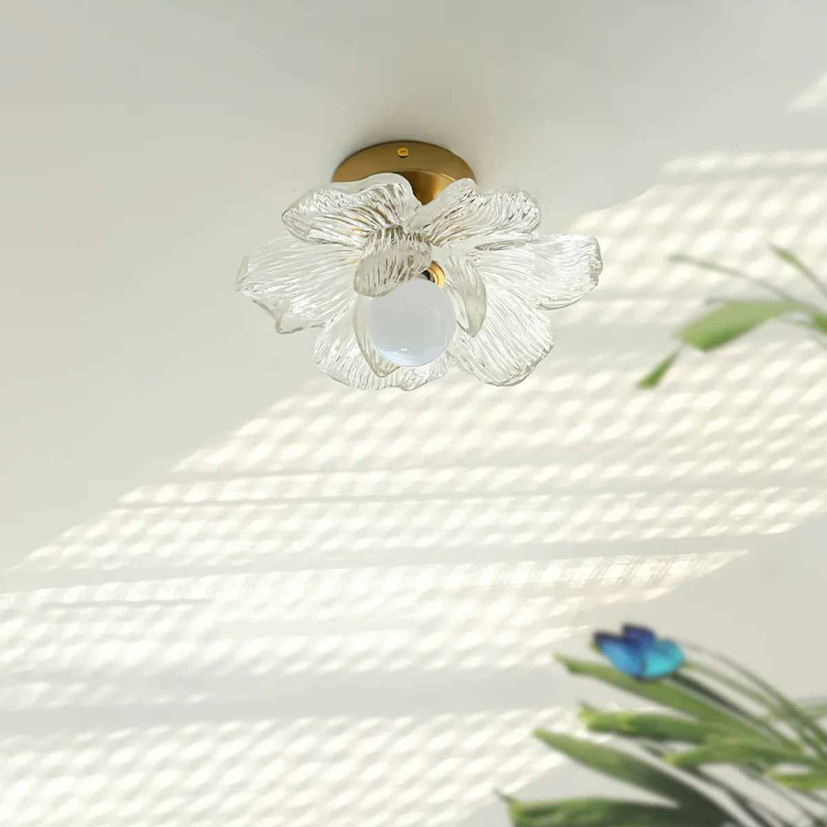 Plafondlamp met Bloesemontwerp in Hars en Messing - Elegante Verlichting voor Slaapkamer en Gang