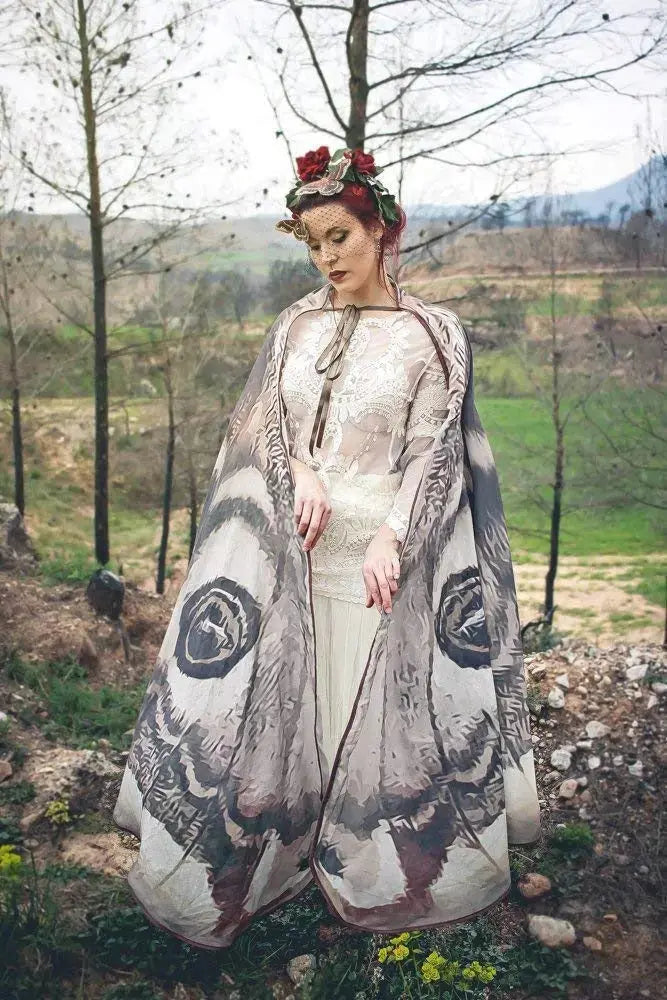 Nachtvlinder Cape Grey Moth - Elegante Vleugelomhang voor Creatieve Momenten
