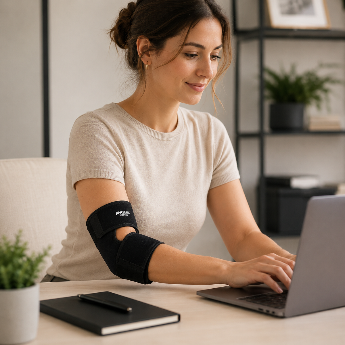 Verstelbare Elleboogbrace met Compressie voor Sport Herstel en Blessurepreventie Zwart One Size Volwassenen