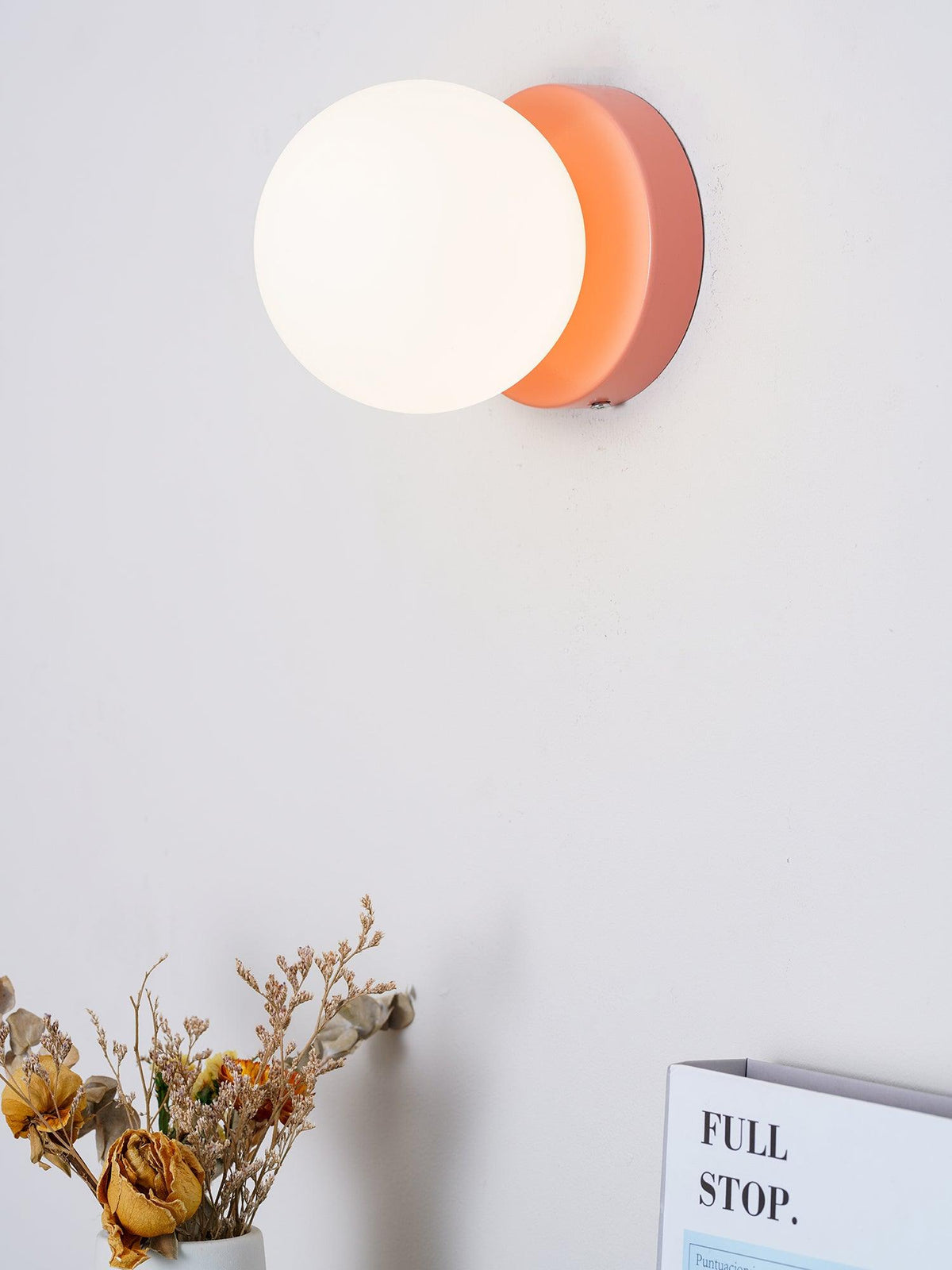 Nuvol Wandlamp - Metalen Wandspot met Glazen Bol ø12cm - Compacte Wandverlichting in 5 Kleuren