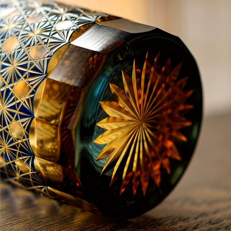 Handgeslepen Whiskeyglazen met Ster en Chrysant Patroon - Blauw Amber & Rood Amber - Inclusief Houten Doos