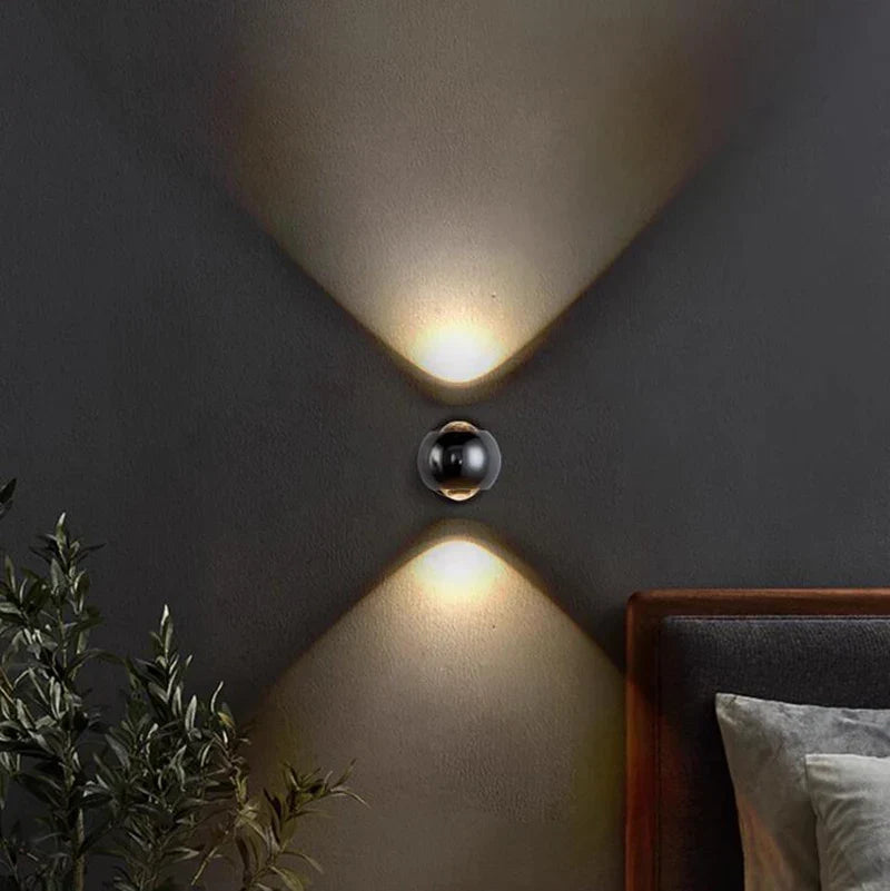 Moderne Wandlamp met LED Verlichting - Messing Afwerking voor Hal & Woonkamer