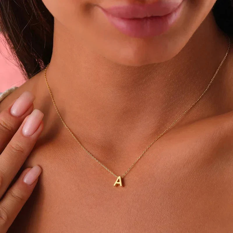 Minimalistische Letter Initiaal Ketting - Edelstaal met Verstelbare Ketting - Personaliseerbaar - Elegant voor Dagelijks of Feestelijk