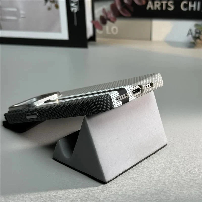 Telefoonhoesje met Carbon Fiber Textuur voor iPhone 12 tot 17 Schokbestendig Mat Design Beschermhoes