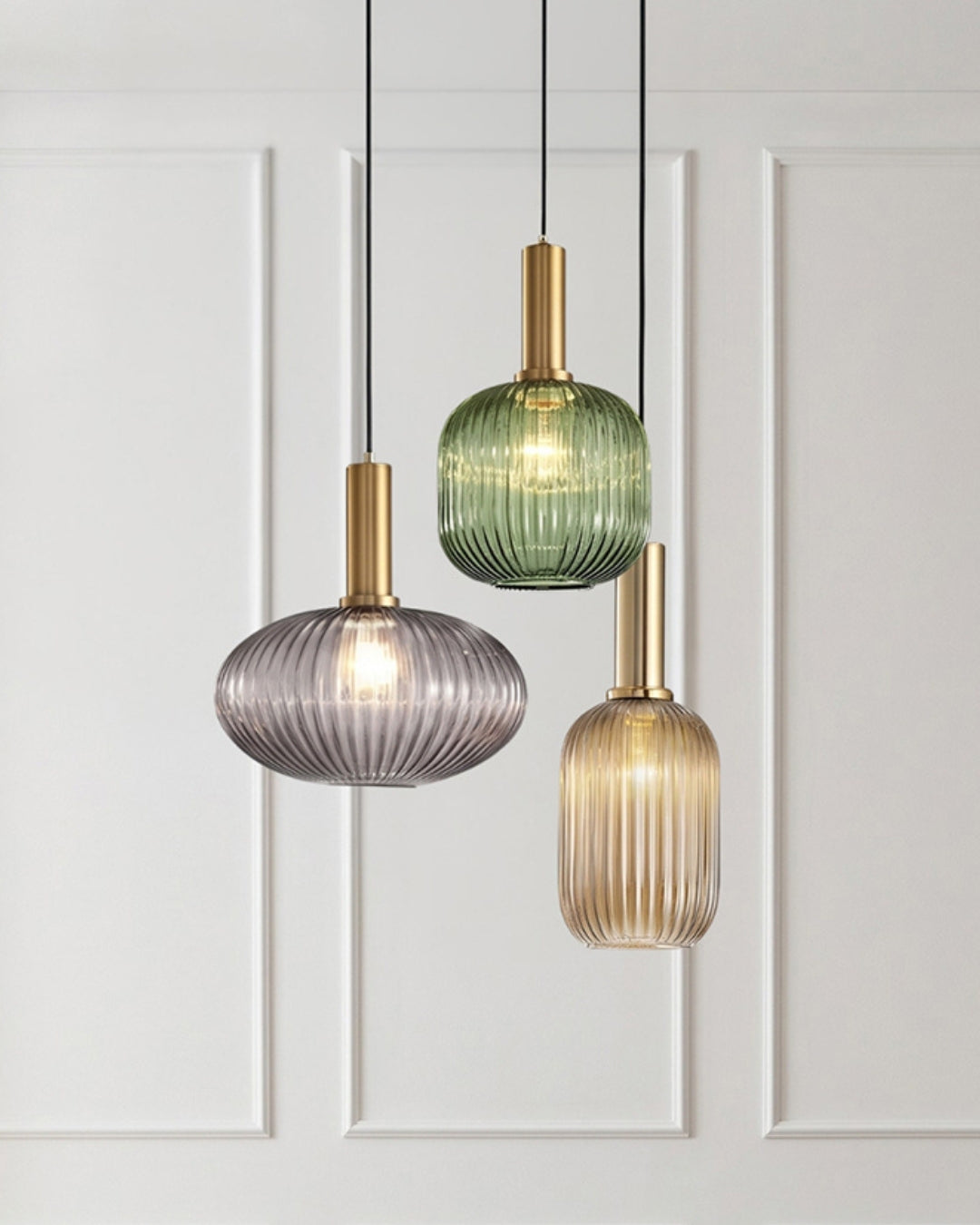 CLYDE Moderne Hanglamp met Gekleurde Glazen Kap - Scandinavisch Design voor Woonkamer & Eetkamer - E27 Fitting
