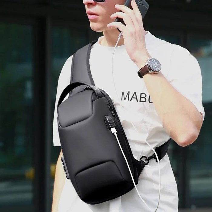 Crossbody Schoudertas met USB Oplaadpoort en Cijferslot Waterafstotend voor Reizen Werk en Dagelijks Gebruik