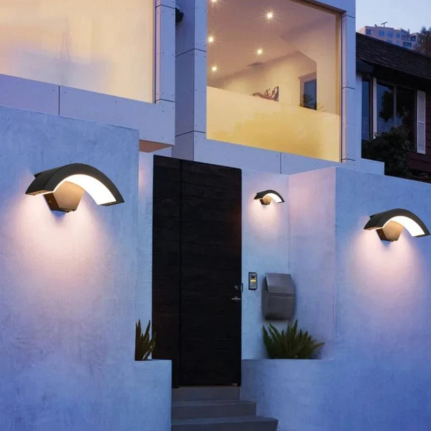 Gebogen LED Wandlamp met Bewegingssensor Buitenverlichting Aluminium Waterdicht IP65 Tuinverlichting 18W-30W