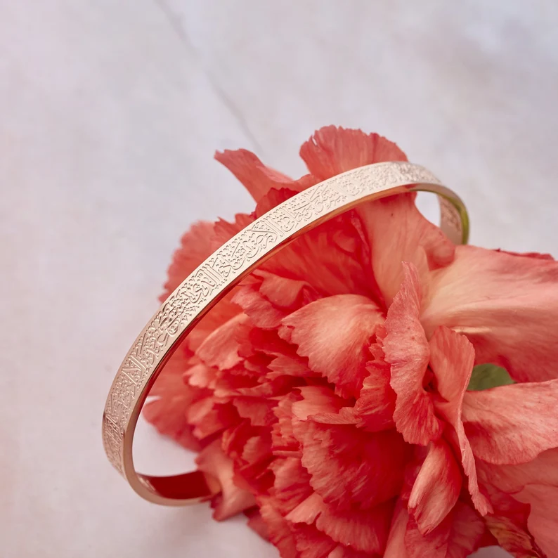 Islamitische Armband met Arabische Kalligrafie Verstelbaar Roestvrij Staal Beschermend Sieraad 4 Kleuren