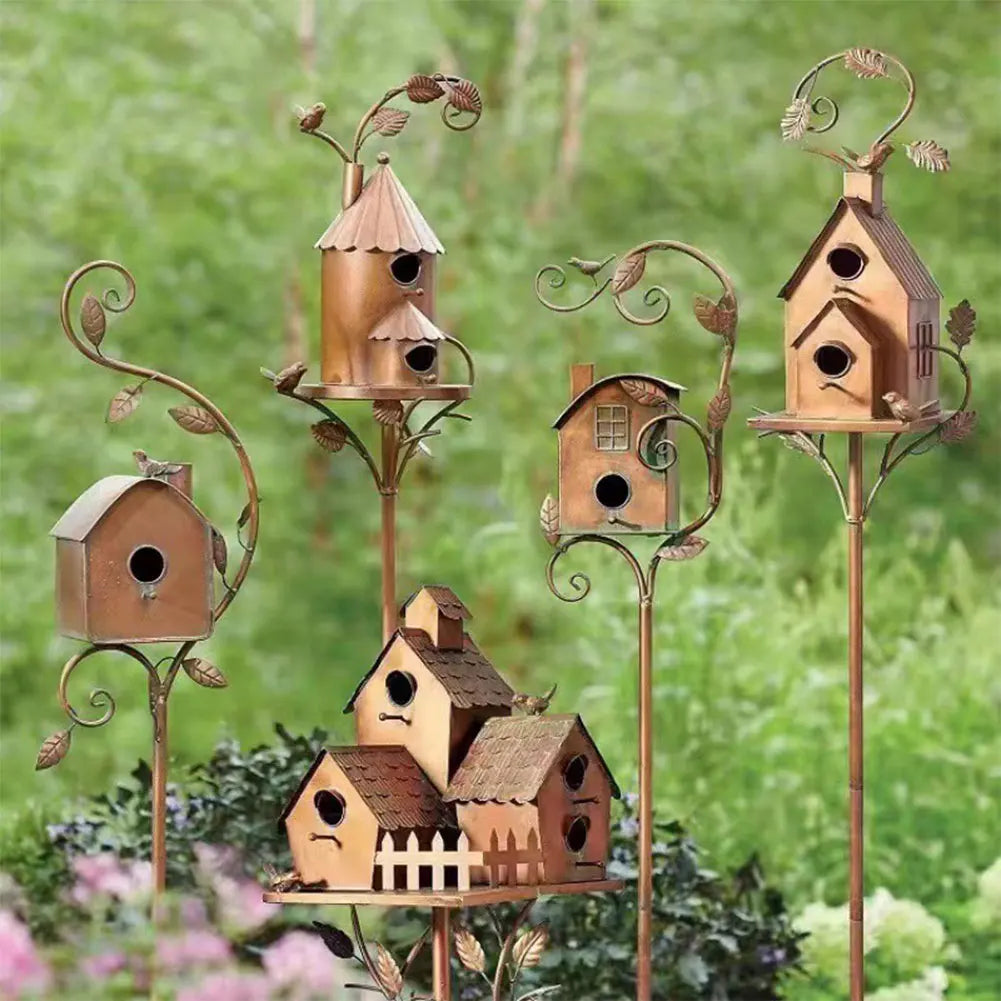 Metalen Vogelhuisje op Paal met Weersbestendig Ontwerp voor Tuin Terras Balkon Vogelbescherming Tuindecoratie