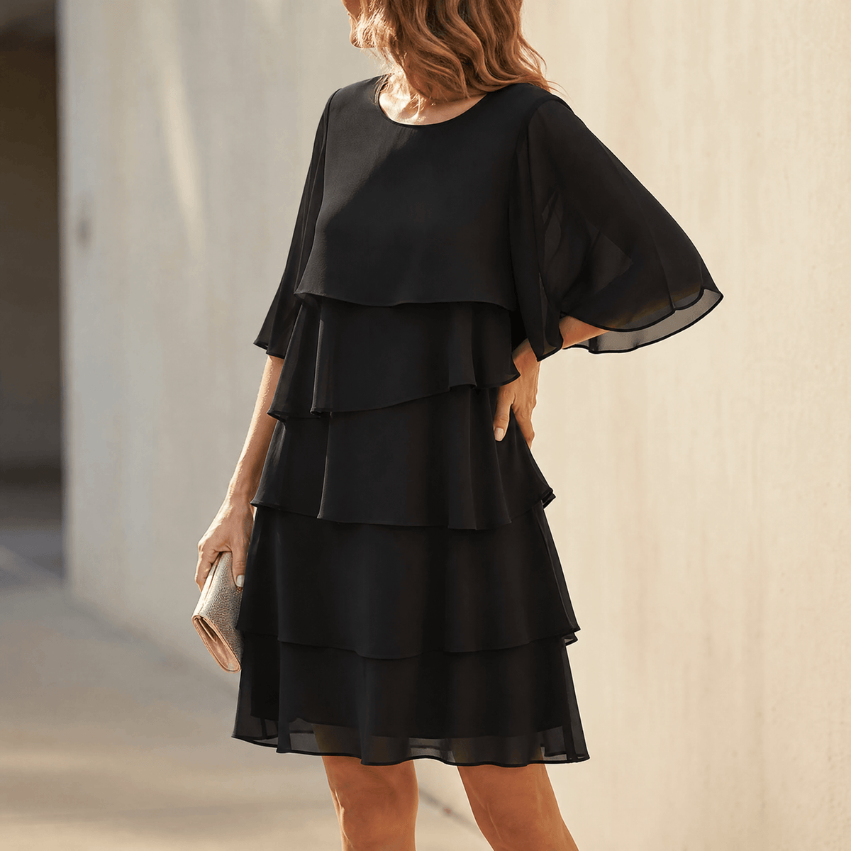 Gelaagde Ruffle Jurk voor Vrouwen - Vloeiende Chiffon met Vleugelmouwen & 4 Lagen