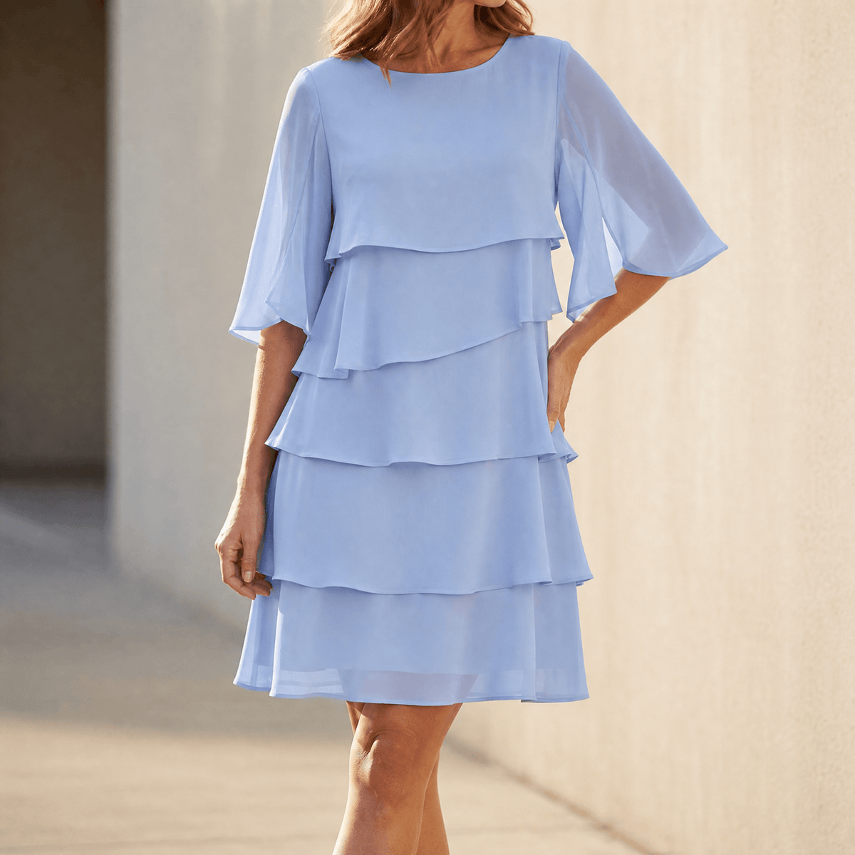 Gelaagde Ruffle Jurk voor Vrouwen - Vloeiende Chiffon met Vleugelmouwen & 4 Lagen