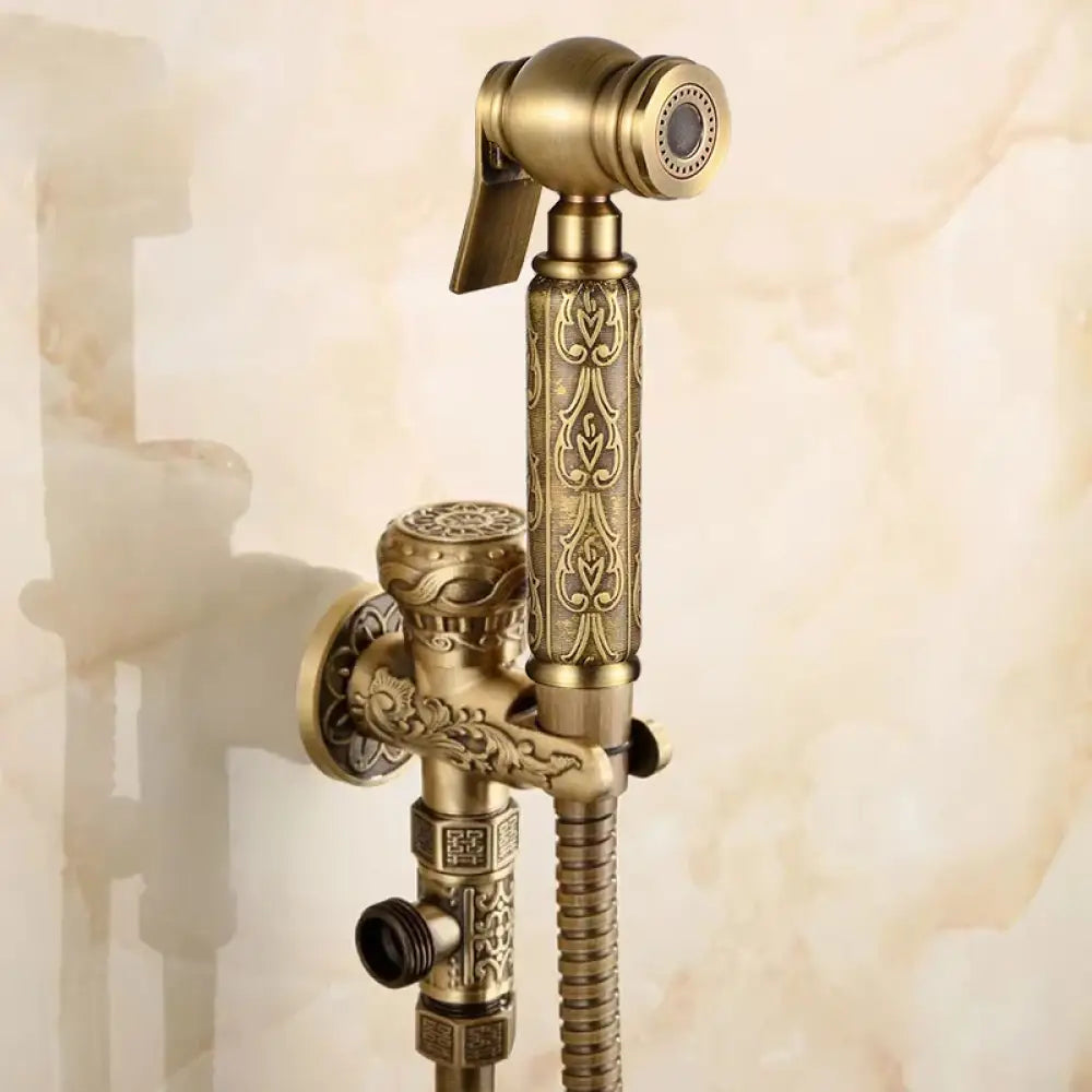 Wandmontage Bidet Sproeier Koud Water Horizontale Straal Antiek Gesneden Messing Toilet Douchekit Sanitair