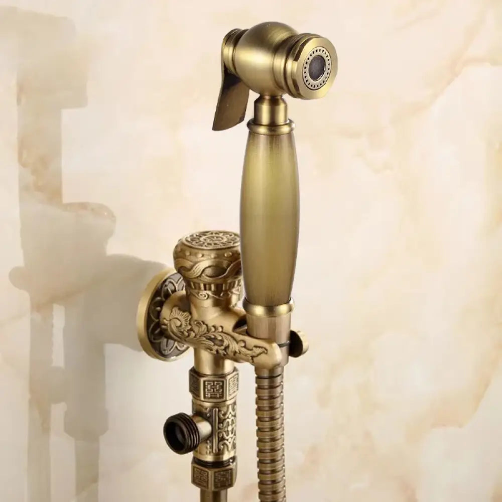 Wandmontage Bidet Sproeier Koud Water Horizontale Straal Antiek Gesneden Messing Toilet Douchekit Sanitair