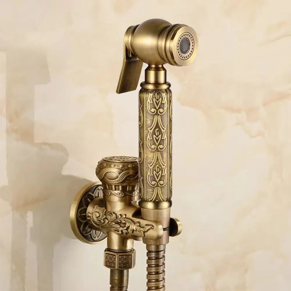 Wandmontage Bidet Sproeier Koud Water Horizontale Straal Antiek Gesneden Messing Toilet Douchekit Sanitair