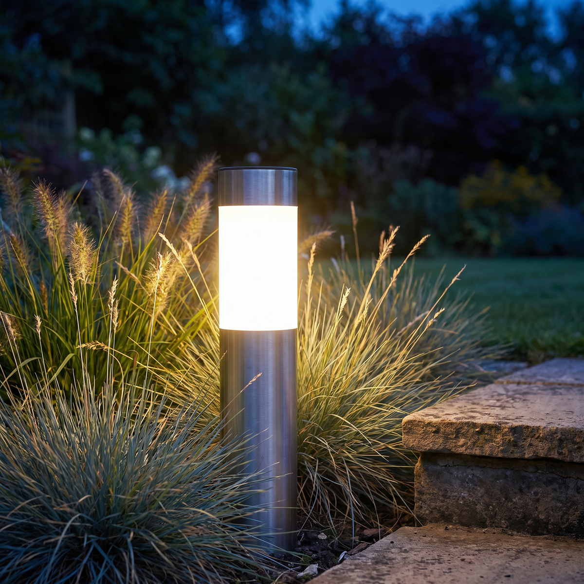 Solar Staande Tuinlamp 42 cm Roestvrij Staal IP65 Automatische Schemersensor 8 tot 12 Uur Brandduur Zilver Zwart