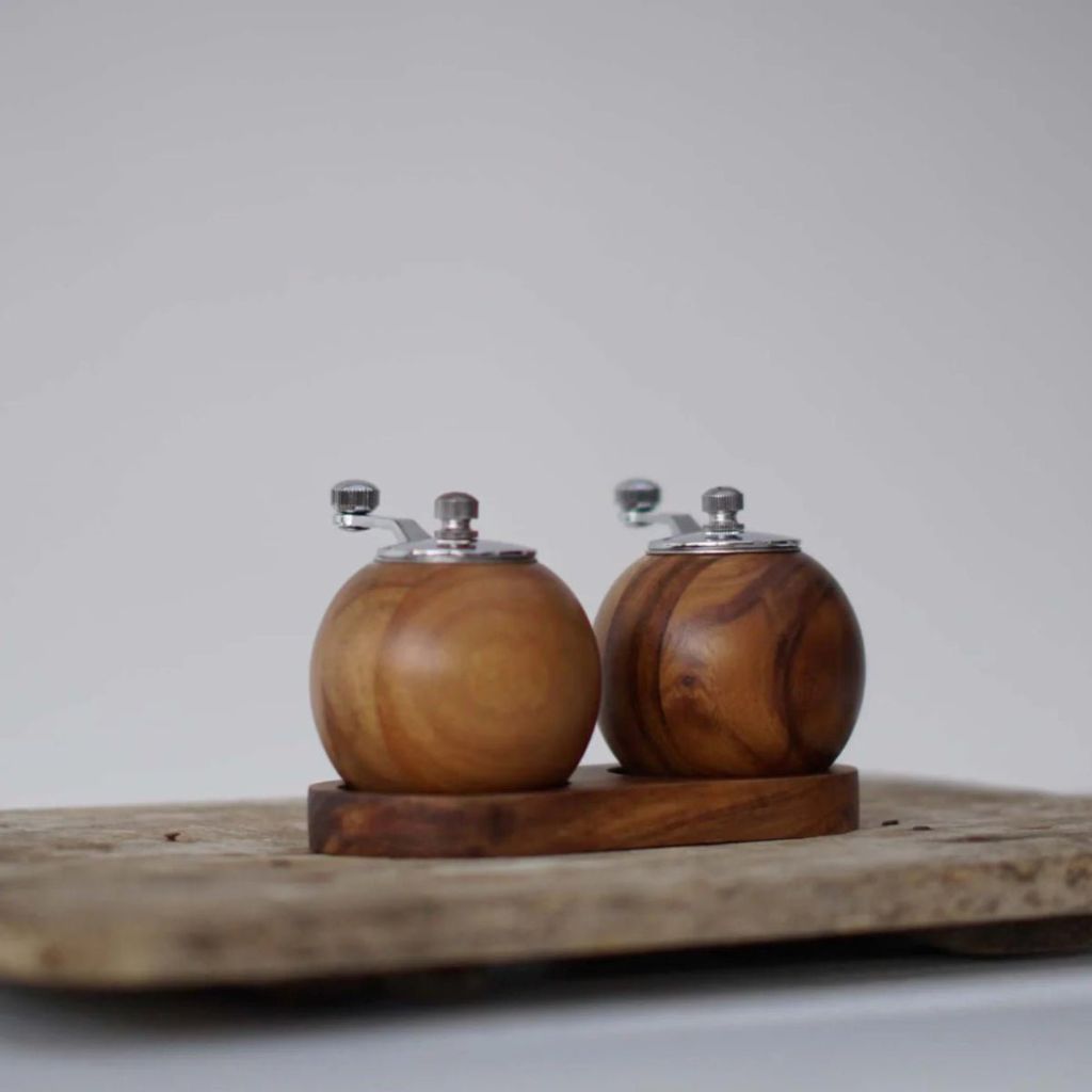 Peper- en Zoutmolen Set Hout met Bol-Maalwerk en Standaard voor Tafel Keuken Eetkamer Scandinavisch Design