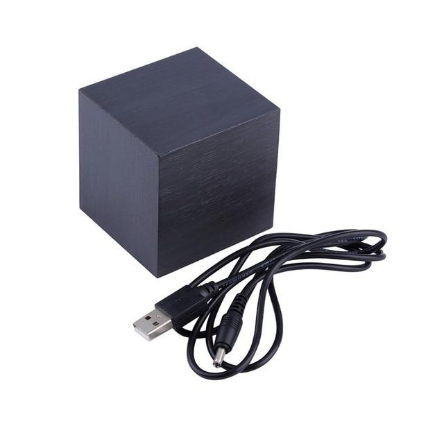 Wekker LED Kubus Houtlook 6x6x6 cm Zwart Nachtkastje Bureau Digitale Klok Met Temperatuur Snooze Geluidsactivatie