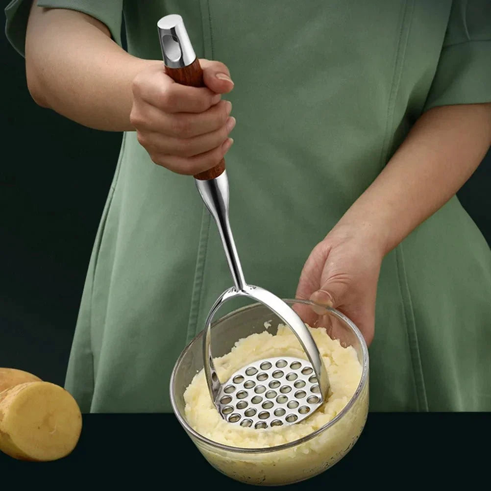 Aardappelstamper RVS met Houten Handgreep Ergonomisch Keukengerei Pureestamper Groentestamper Kookgerei