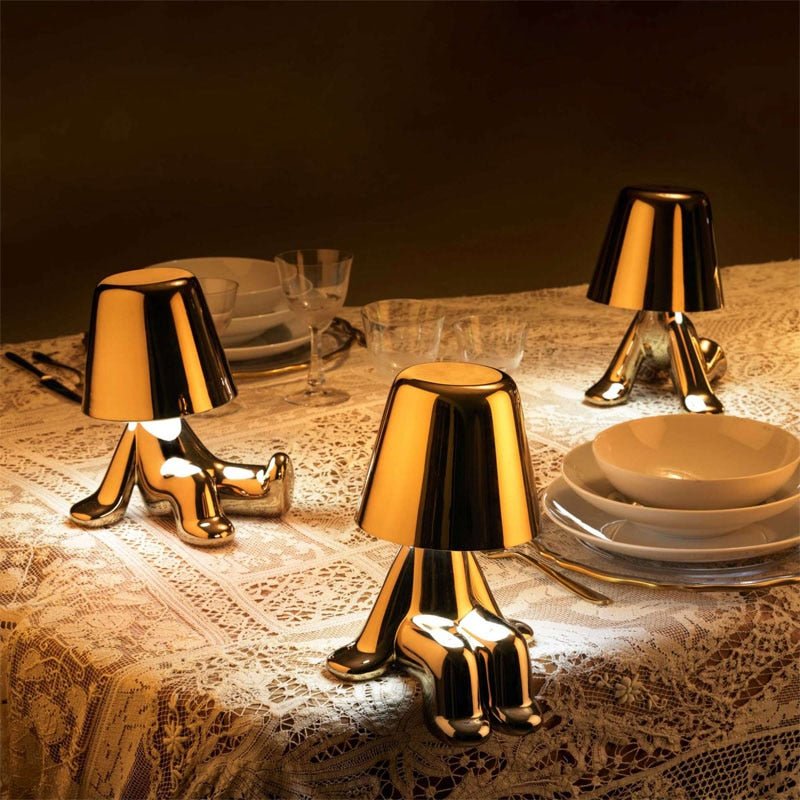Decoratieve Tafellamp Denkende Figuur met USB Oplaadbare LED Verlichting voor Leeshoek en Werkplek