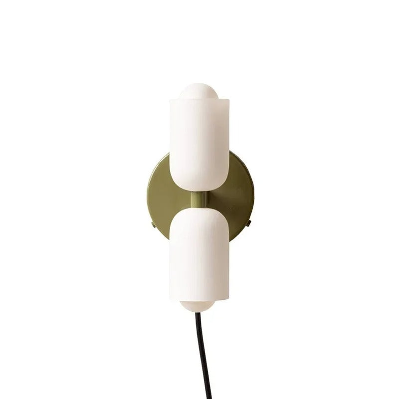Moderne Wandlamp met Kleurrijke Kap - Glazen Lichtpunt voor Levendige Ruimtes