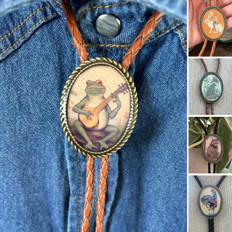 Western Bolo Tie met Kikker en Banjo Motief - Verstelbaar Leren Stropdas voor Authentieke Cowboystijl