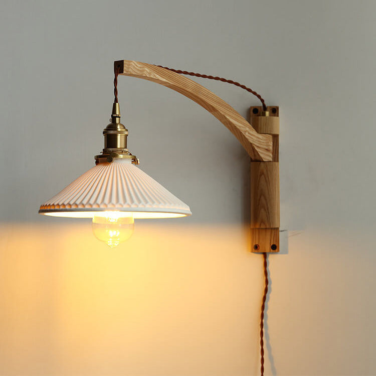 Uitschuifbare wandlamp met gestreept glas en houten arm voor woonkamer slaapkamer hal leeshoek sfeerverlichting