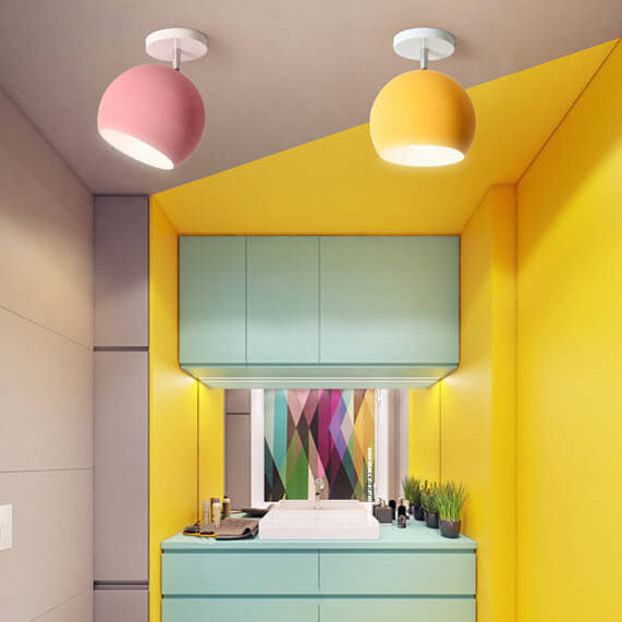 IJzeren Plafondlamp met Houtaccenten - Kleurrijk Design voor Gang en Woonkamer