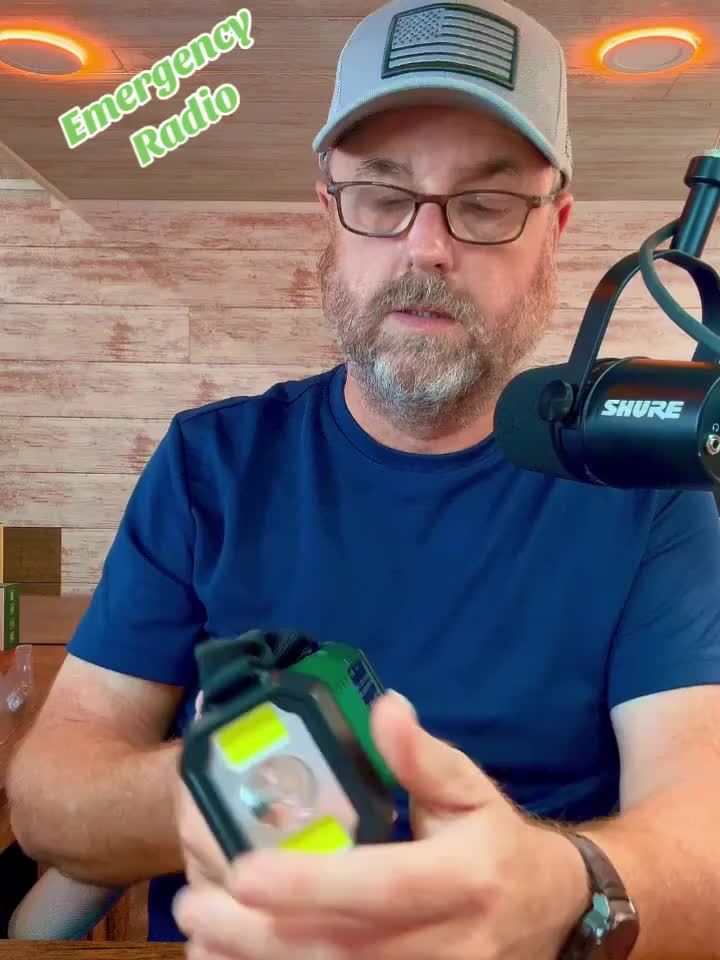 Noodradio met Zonnepaneel & Handcrank - AM/FM/NOAA Radio, Powerbank & Zaklamp