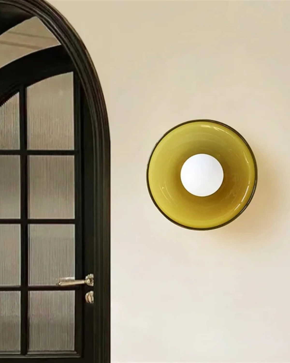 Moderne ronde plafondlamp van glas en ijzer - minimalistische designlamp voor woonkamer en slaapkamer met warme lichtkleur