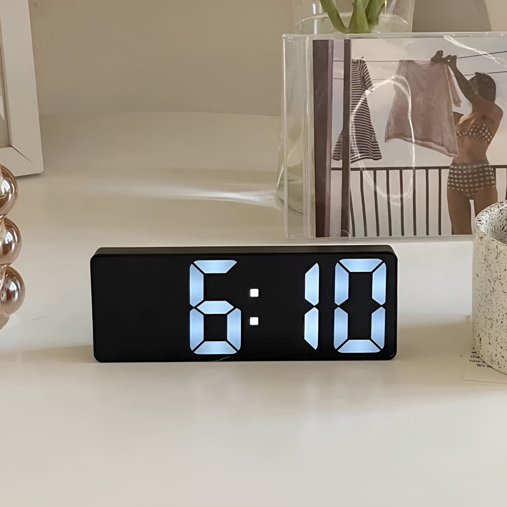 Digitale LED Spiegelwekker met Datum en Temperatuur - Minimalistisch Design voor Slaapkamer en Bureau