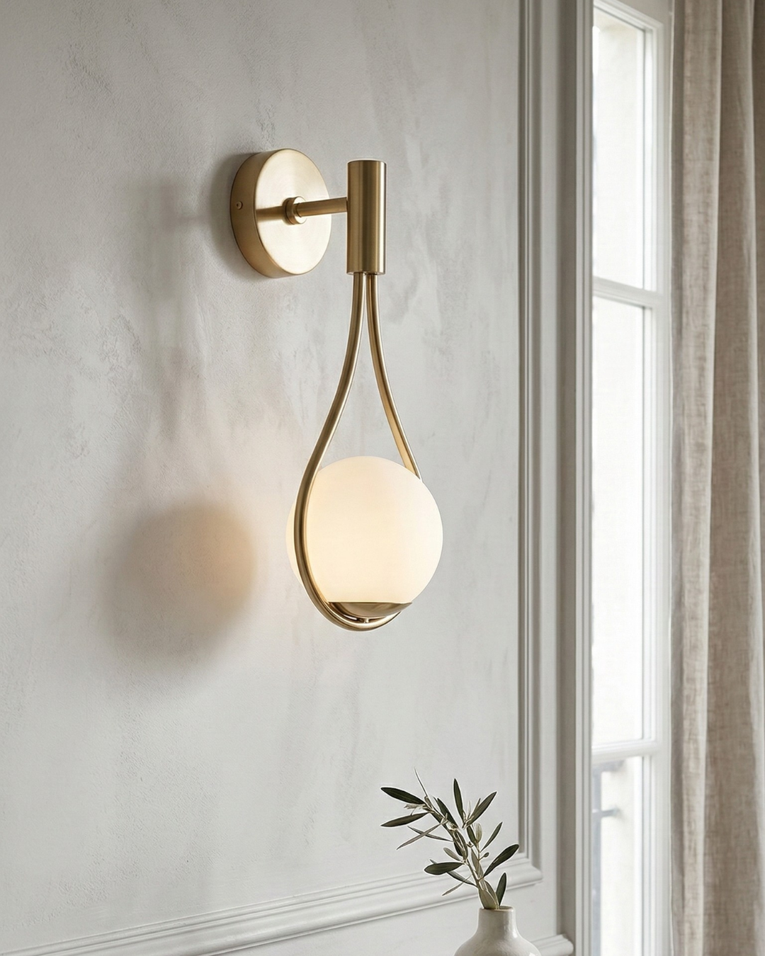 Nordische Wandlamp met Glazen Bol - Minimalistische Verlichting voor Scandinavische Interieurs