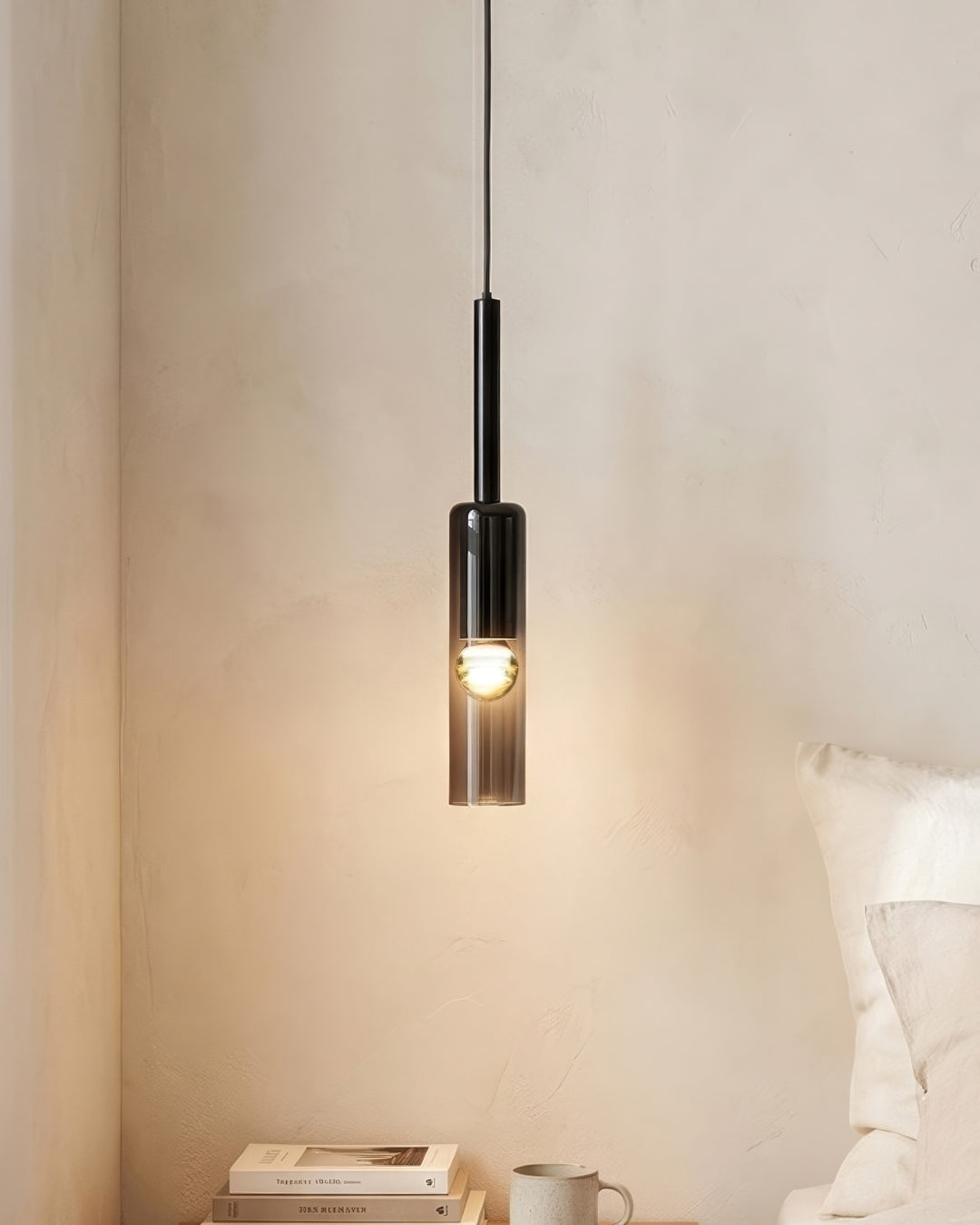 Gerookte Glazen Hanglamp met Minimalistische Metalen Structuur - Moderne Sfeerverlichting voor Eetkamer, Slaapkamer en Woonkamer